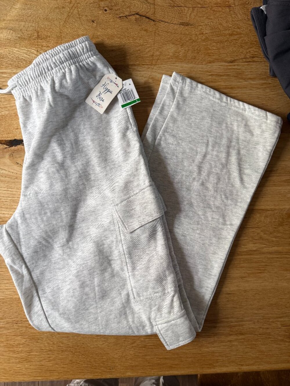 Cargo white heather grey sweatpants - L